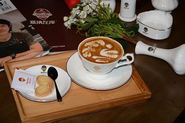 塞纳左岸咖啡加盟店入驻天津，贩卖美好咖啡生活方式